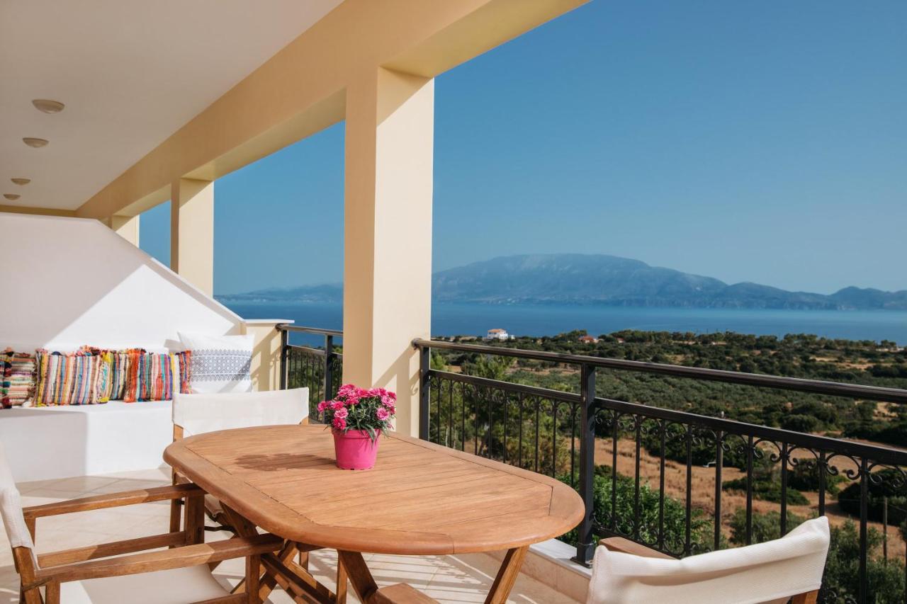 Koríthion Lithies Sea View Boutique Hotel מראה חיצוני תמונה