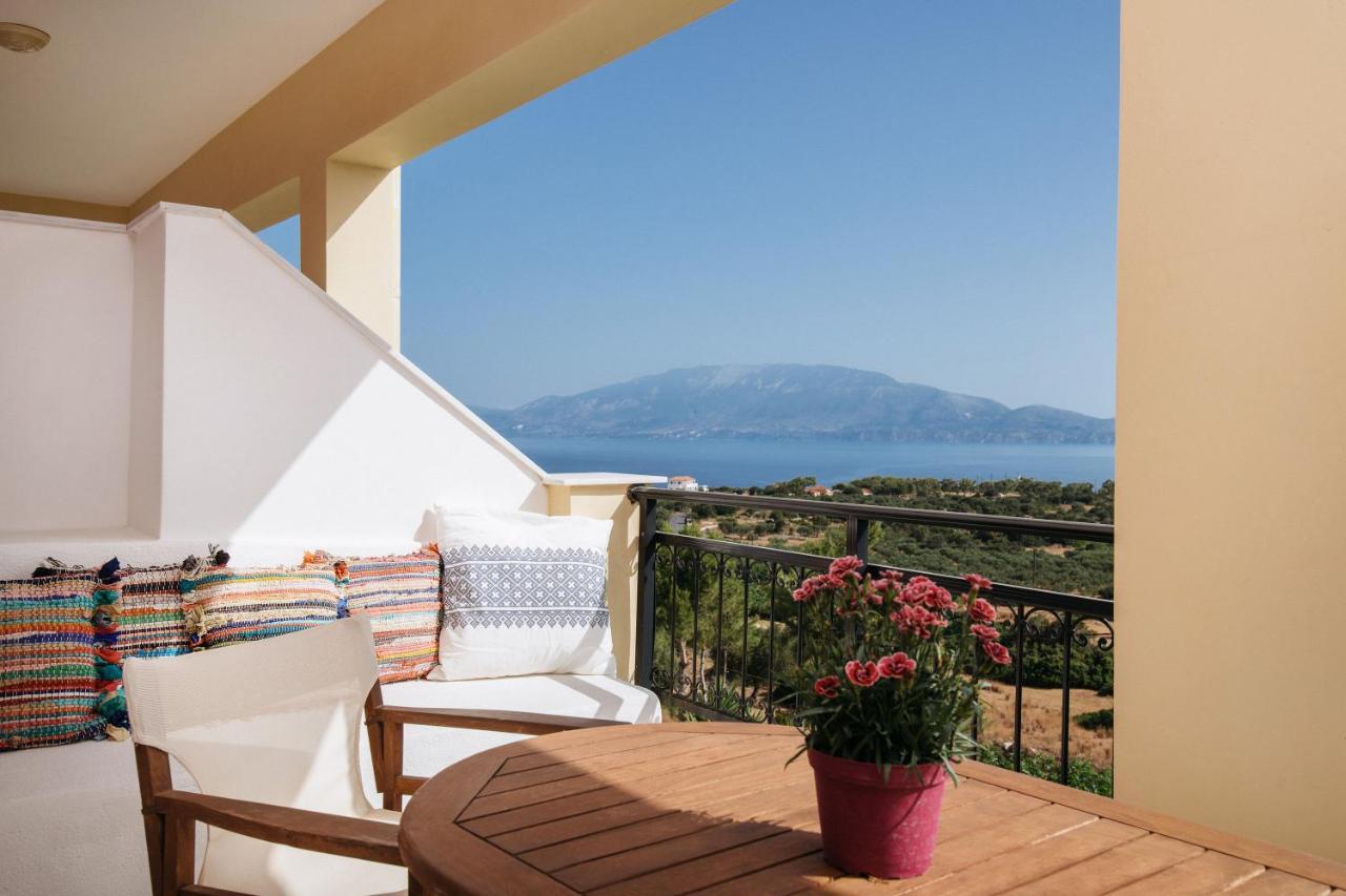 Koríthion Lithies Sea View Boutique Hotel מראה חיצוני תמונה