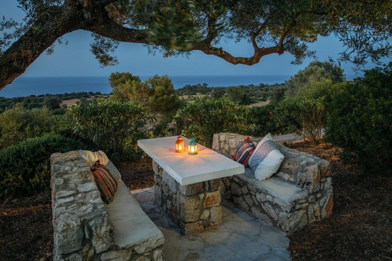 Koríthion Lithies Sea View Boutique Hotel מראה חיצוני תמונה