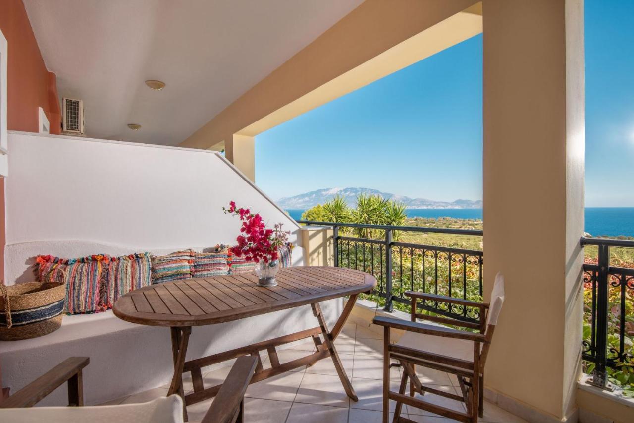 Koríthion Lithies Sea View Boutique Hotel מראה חיצוני תמונה