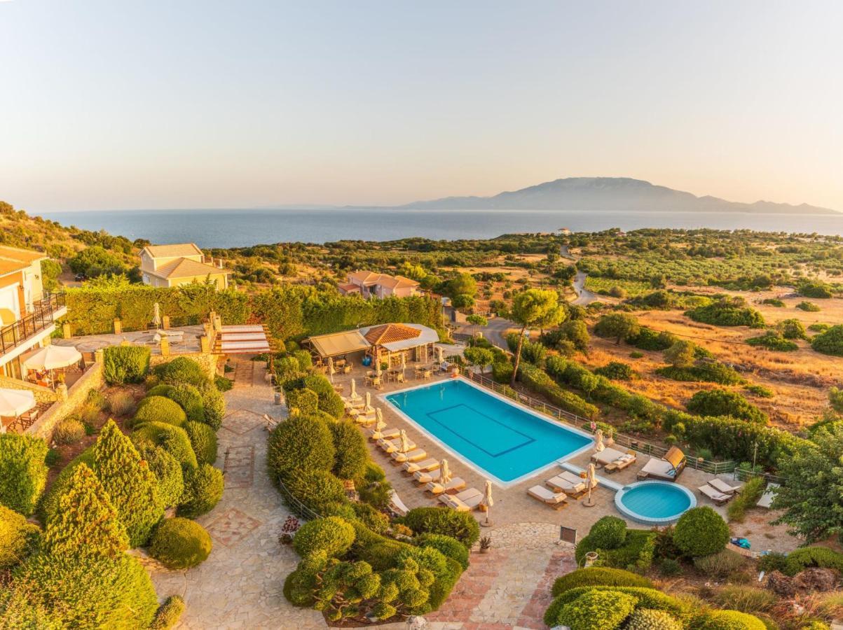 Koríthion Lithies Sea View Boutique Hotel מראה חיצוני תמונה