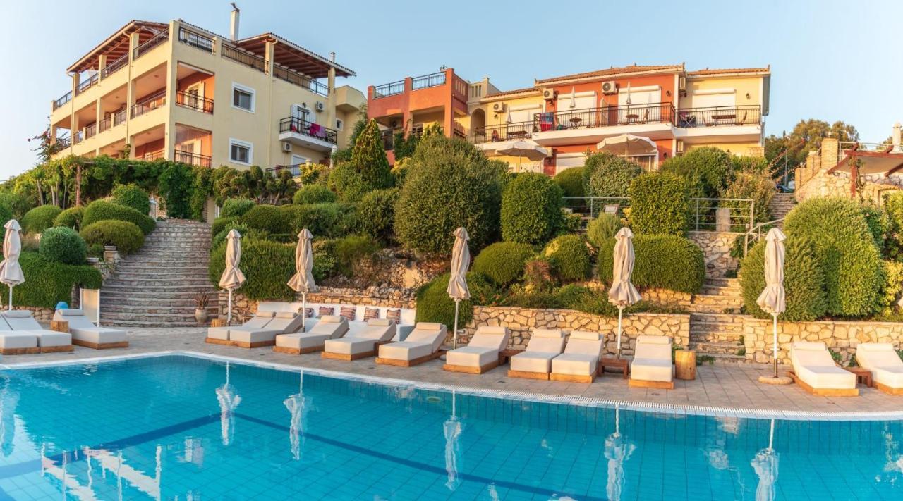 Koríthion Lithies Sea View Boutique Hotel מראה חיצוני תמונה