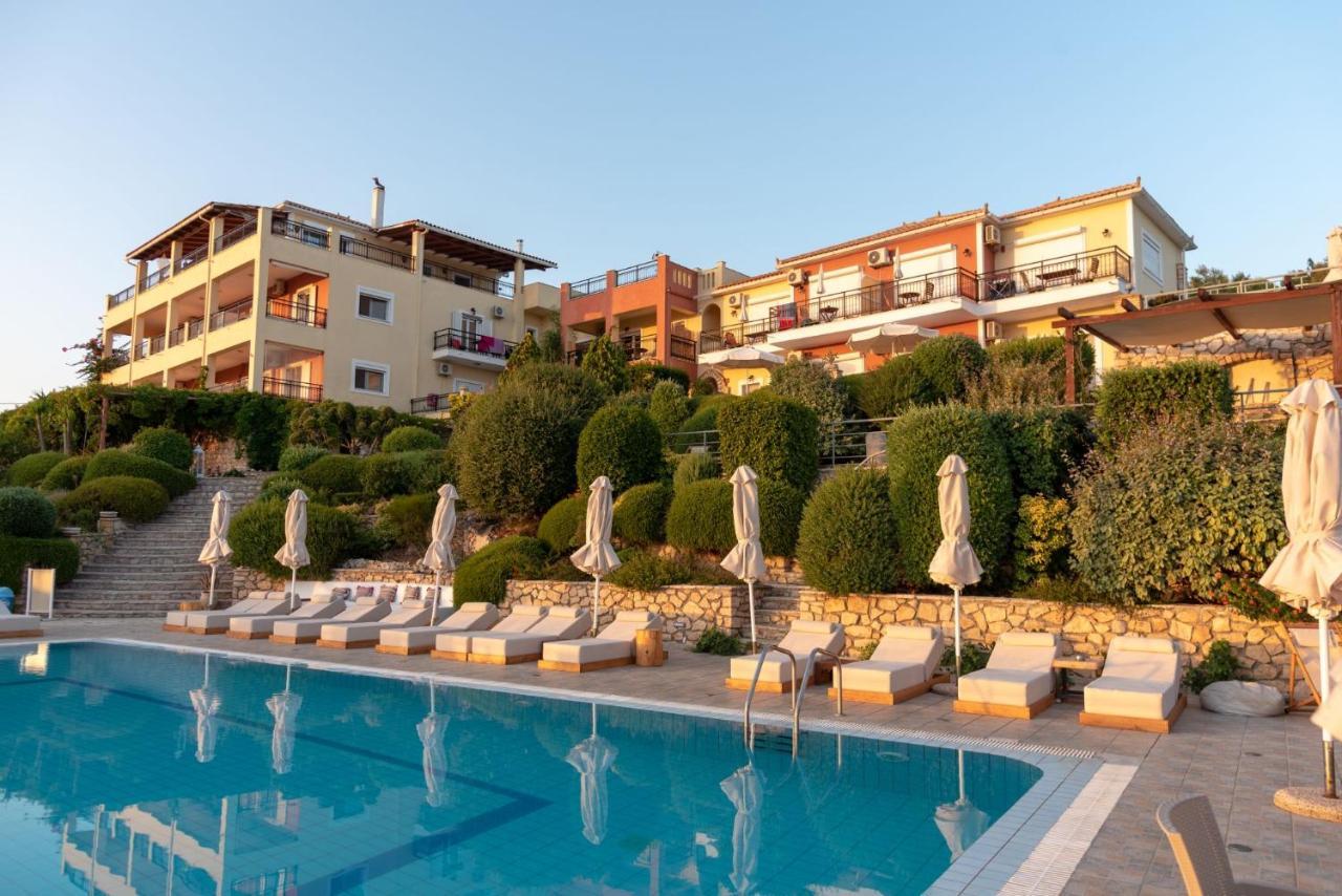 Koríthion Lithies Sea View Boutique Hotel מראה חיצוני תמונה