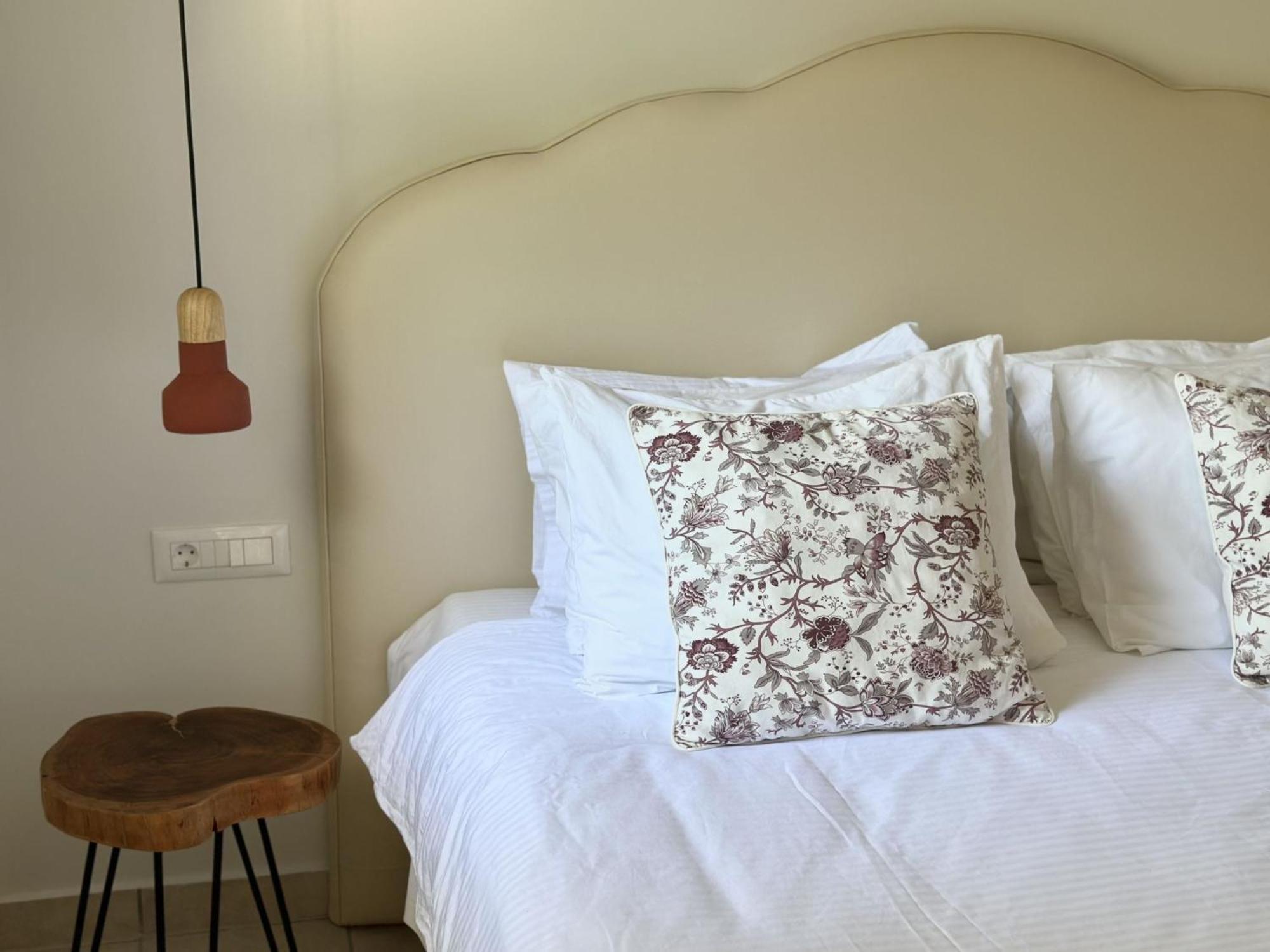 Koríthion Lithies Sea View Boutique Hotel מראה חיצוני תמונה