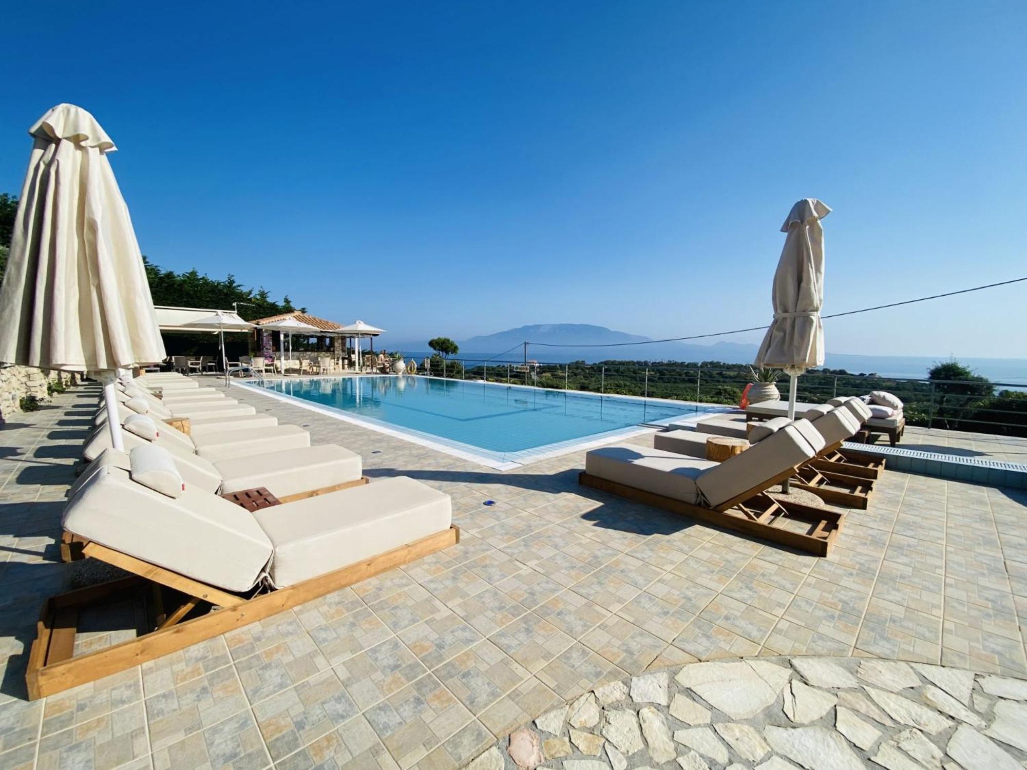 Koríthion Lithies Sea View Boutique Hotel מראה חיצוני תמונה